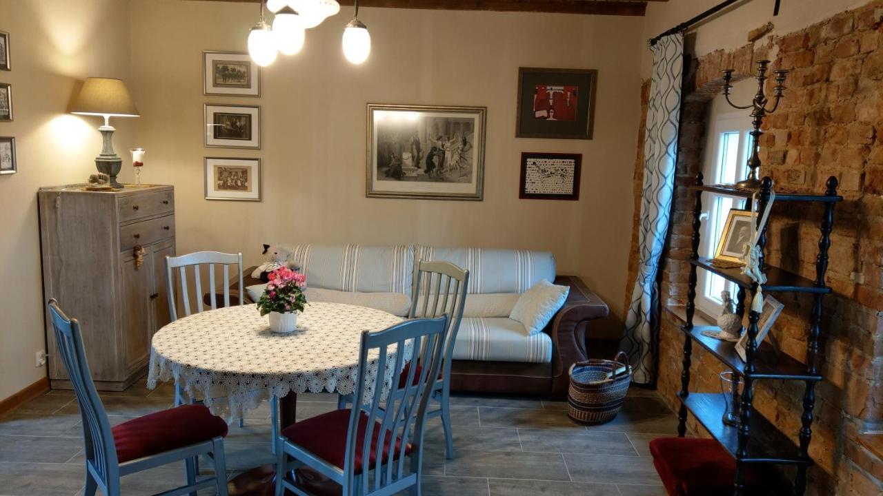 Villa Przystanek Bajka W Puszczy Zielonce à Dabrowka Koscielna Extérieur photo