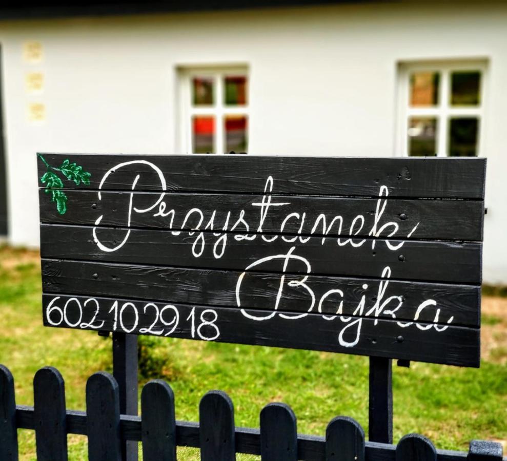 Villa Przystanek Bajka W Puszczy Zielonce à Dabrowka Koscielna Extérieur photo